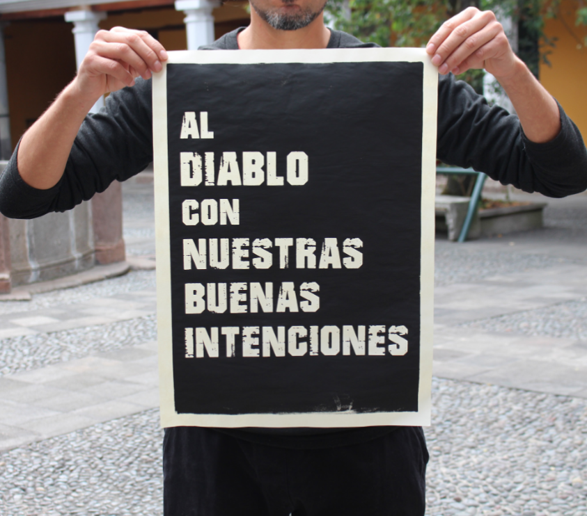 Afiche «Al diablo con nuestras buenas intenciones» inspirado en la frase de Iván Illich y presentado por Natasha Sandoval, Lenin Santacruz y Alejandro Cevallos en Yaku Parque Museo del Agua, 2023.