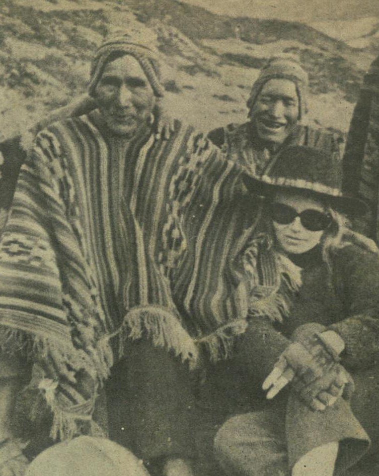 Con Saturnino Huillca en Ninamarca. Archivo de Nora de Izcue.