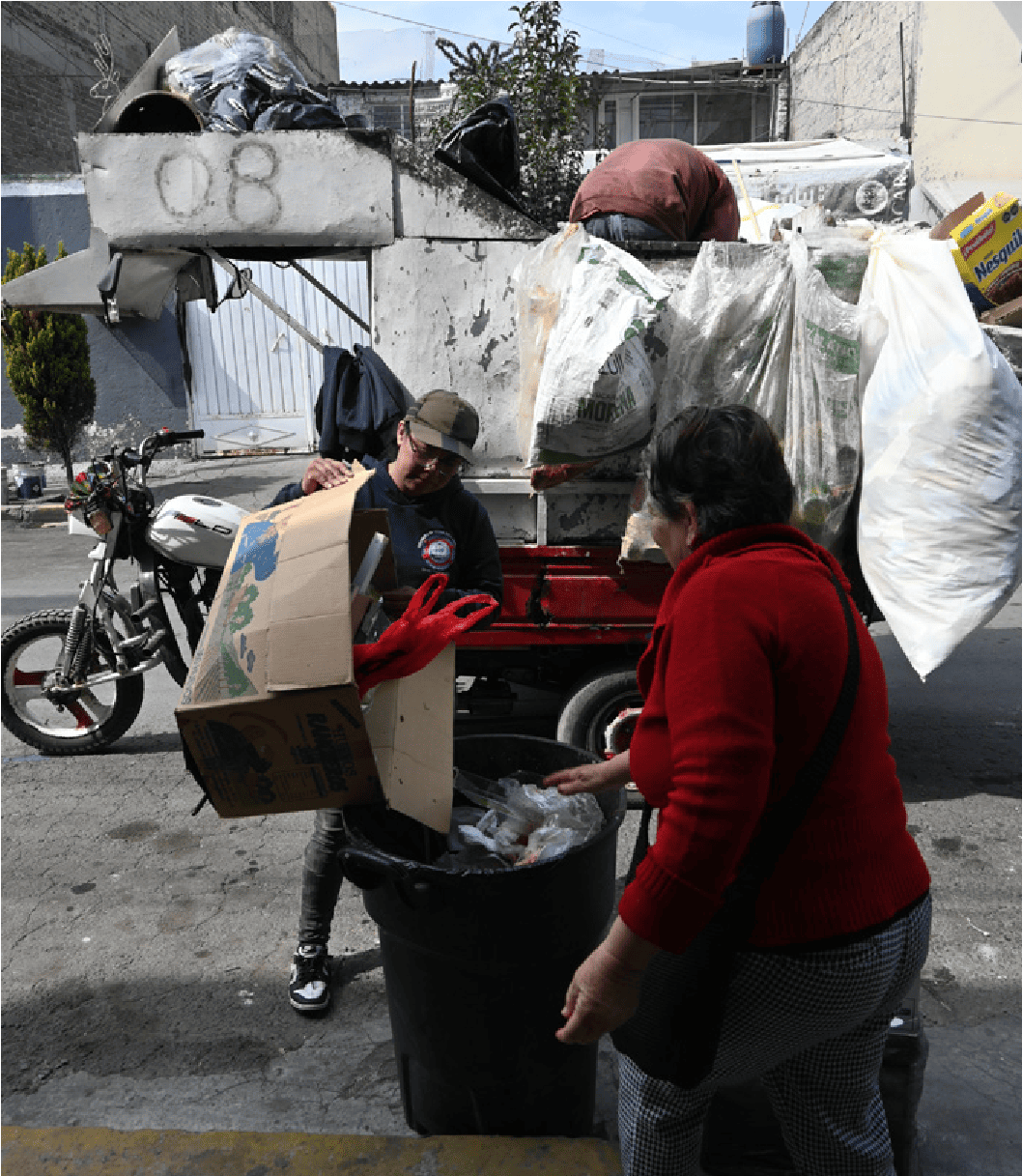Ana and Cirilio work as a pair: one sorts and stores valuable materials in the barcinas, while the other greets residents and collects their waste. This tacit division of roles, never formalized but organic, reveals how care organizes work in a balanced way, according to each person&rsquo;s strength and energy. It also shows how a sound signals a presence and how a simple greeting can generate a tip.