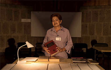 Teresa
de Jes&uacute;s Dur&aacute;n Estrada. Participante de ARCHIVO VIVO. Producci&oacute;n fotogr&aacute;fica para el libro: Espacios Revelados.
Pr&aacute;cticas art&iacute;sticas en territorio. Edici&oacute;n curada por
Gabriela Halac.