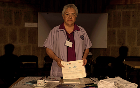 Mar&iacute;a Guadalupe Medrano Maldonado.
Participante de ARCHIVO VIVO. Producci&oacute;n
fotogr&aacute;fica para el libro: Espacios Revelados. Pr&aacute;cticas art&iacute;sticas en
territorio.
Edici&oacute;n curada por Gabriela Halac.