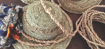 Sombreros con fibras vegetales Archivo visual de Juliana