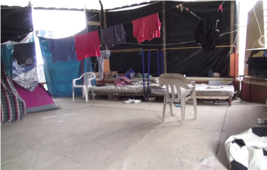 Figura 5. Interior de carpa en San Roque, 2016.